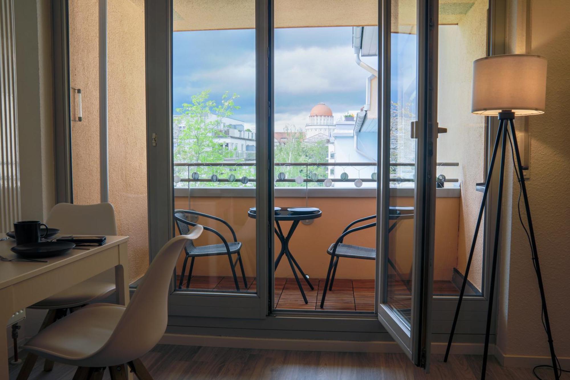 Home Shanti - Studio, Suedvorstadt, Balkon, Tv Лейпциг Экстерьер фото